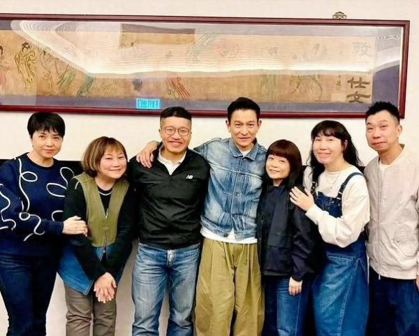 镕盛配资 63岁刘德华回应70岁还会唱歌吗 敬业态度不减当年